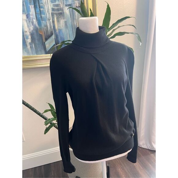Michael Korse black turtle sweater size small - Picture 2 of 10